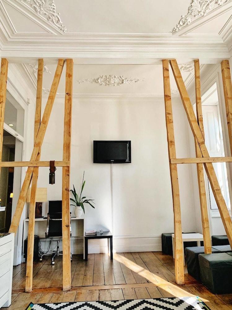Ww Hostel & Suites Коимбра Екстериор снимка