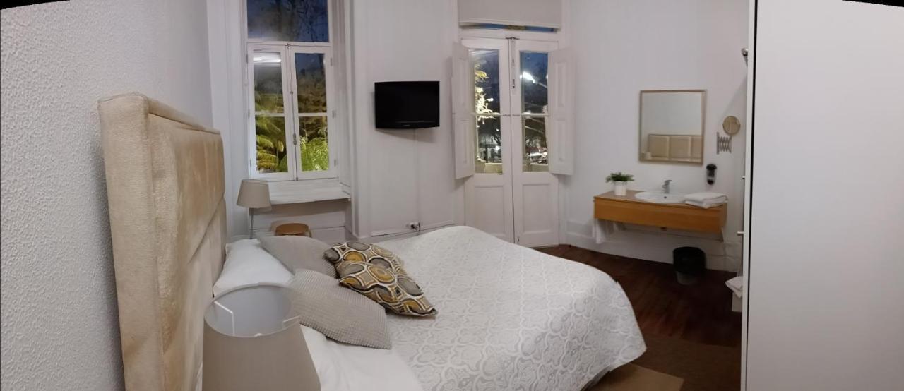Ww Hostel & Suites Коимбра Екстериор снимка