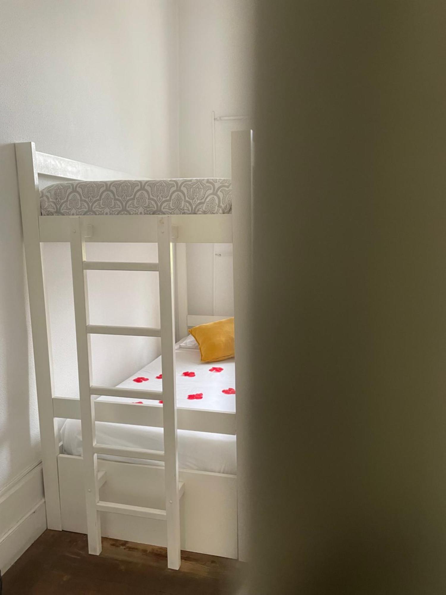 Ww Hostel & Suites Коимбра Екстериор снимка