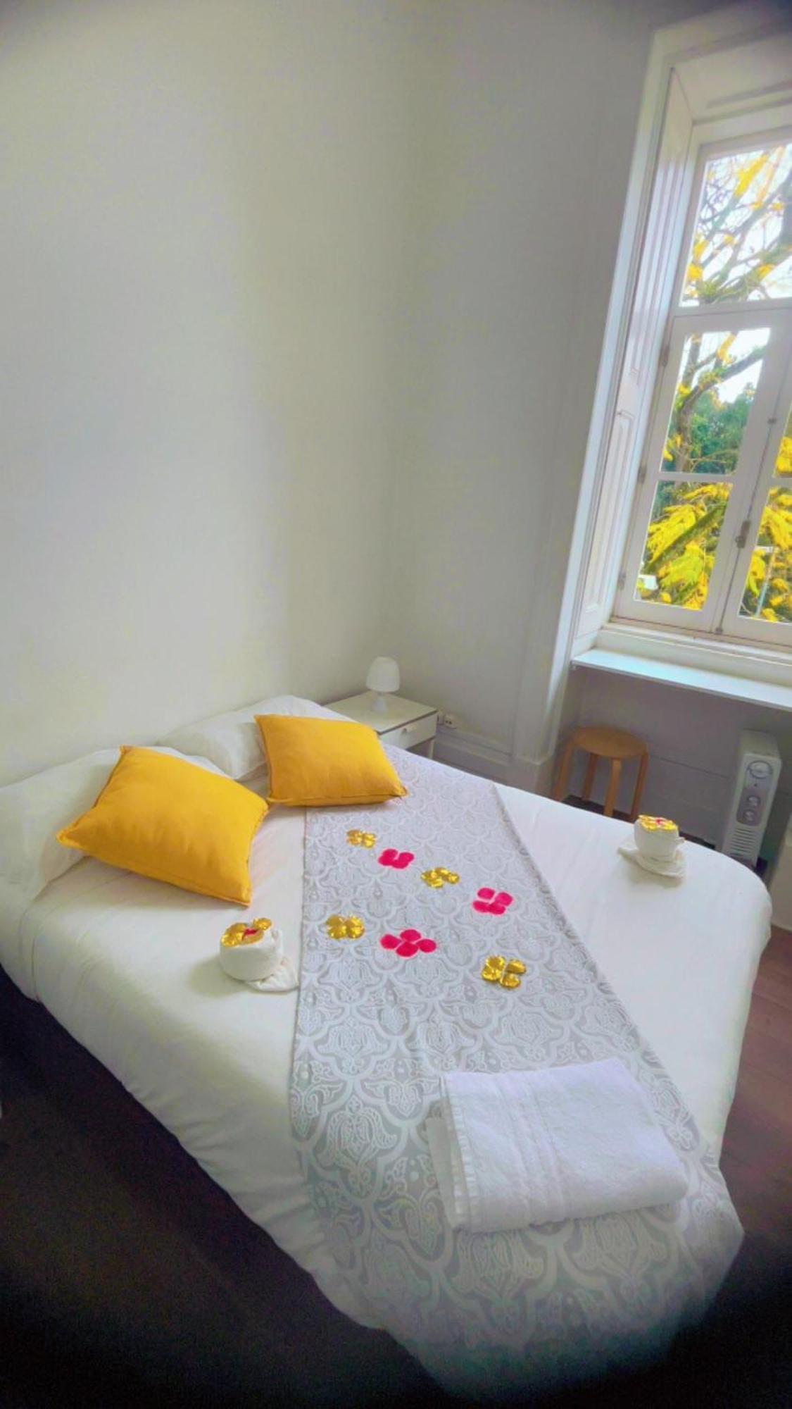 Ww Hostel & Suites Коимбра Екстериор снимка