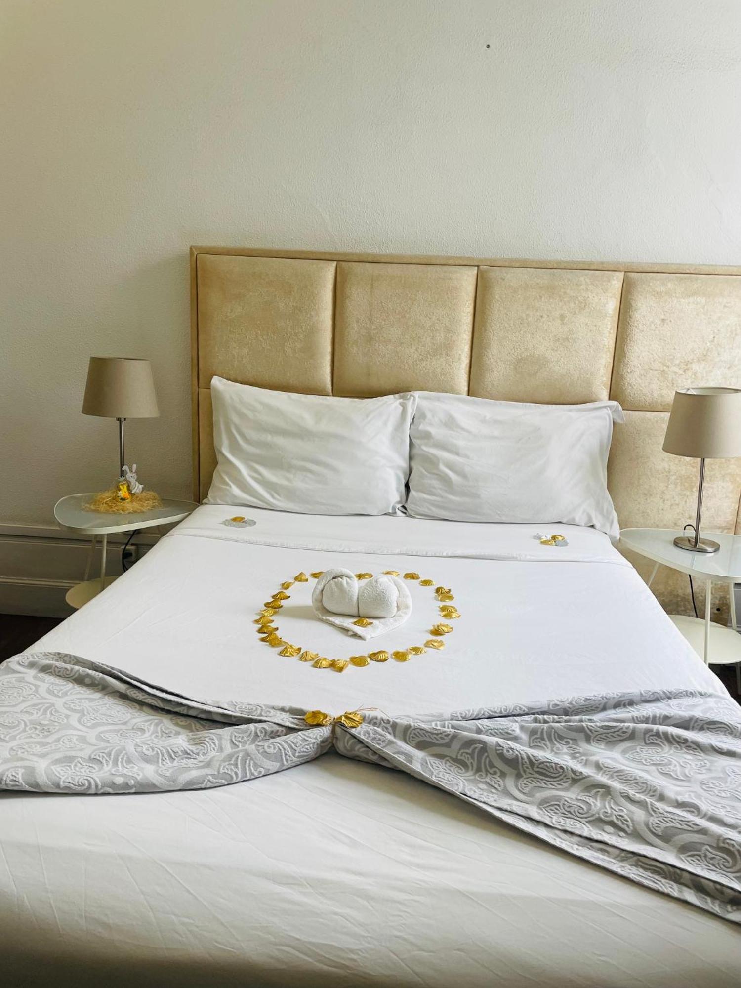 Ww Hostel & Suites Коимбра Екстериор снимка