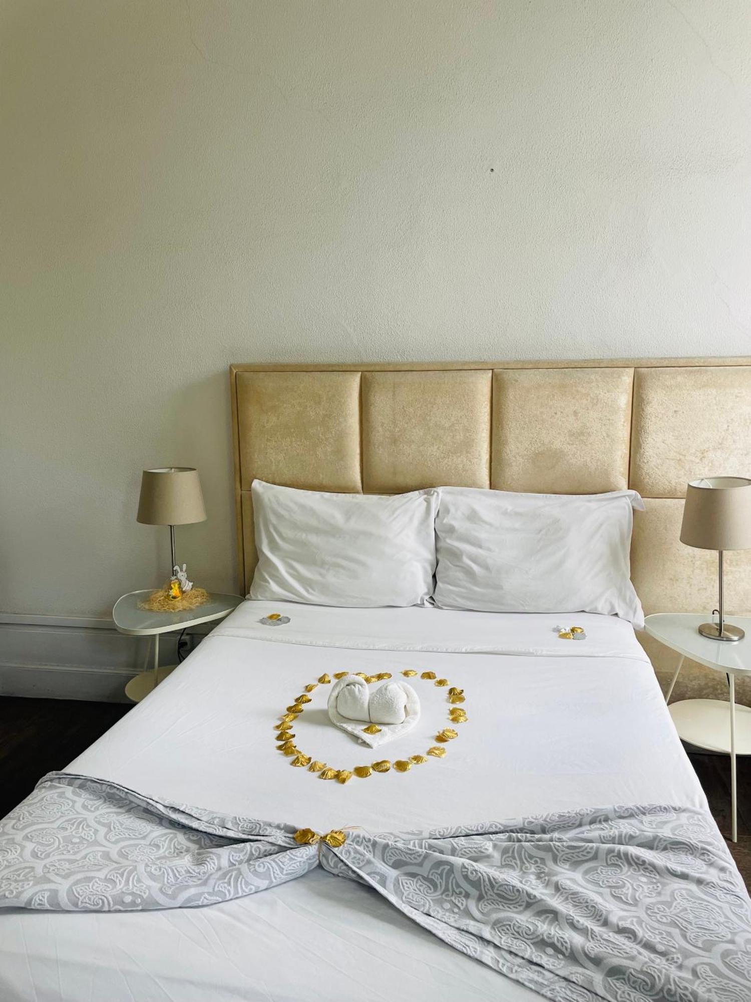 Ww Hostel & Suites Коимбра Екстериор снимка