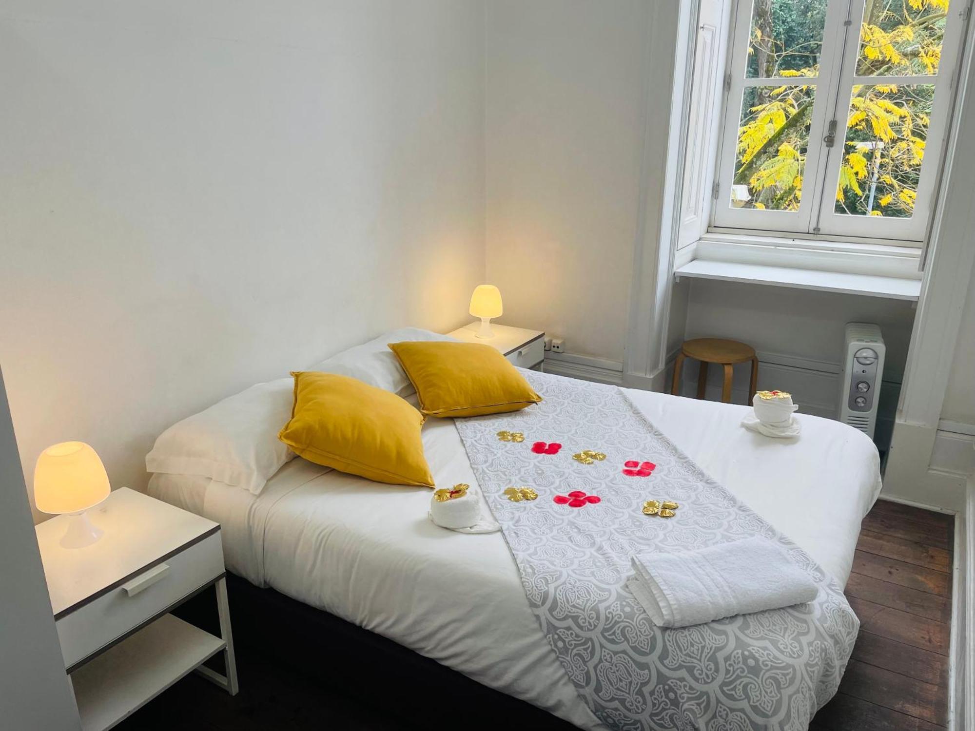 Ww Hostel & Suites Коимбра Екстериор снимка