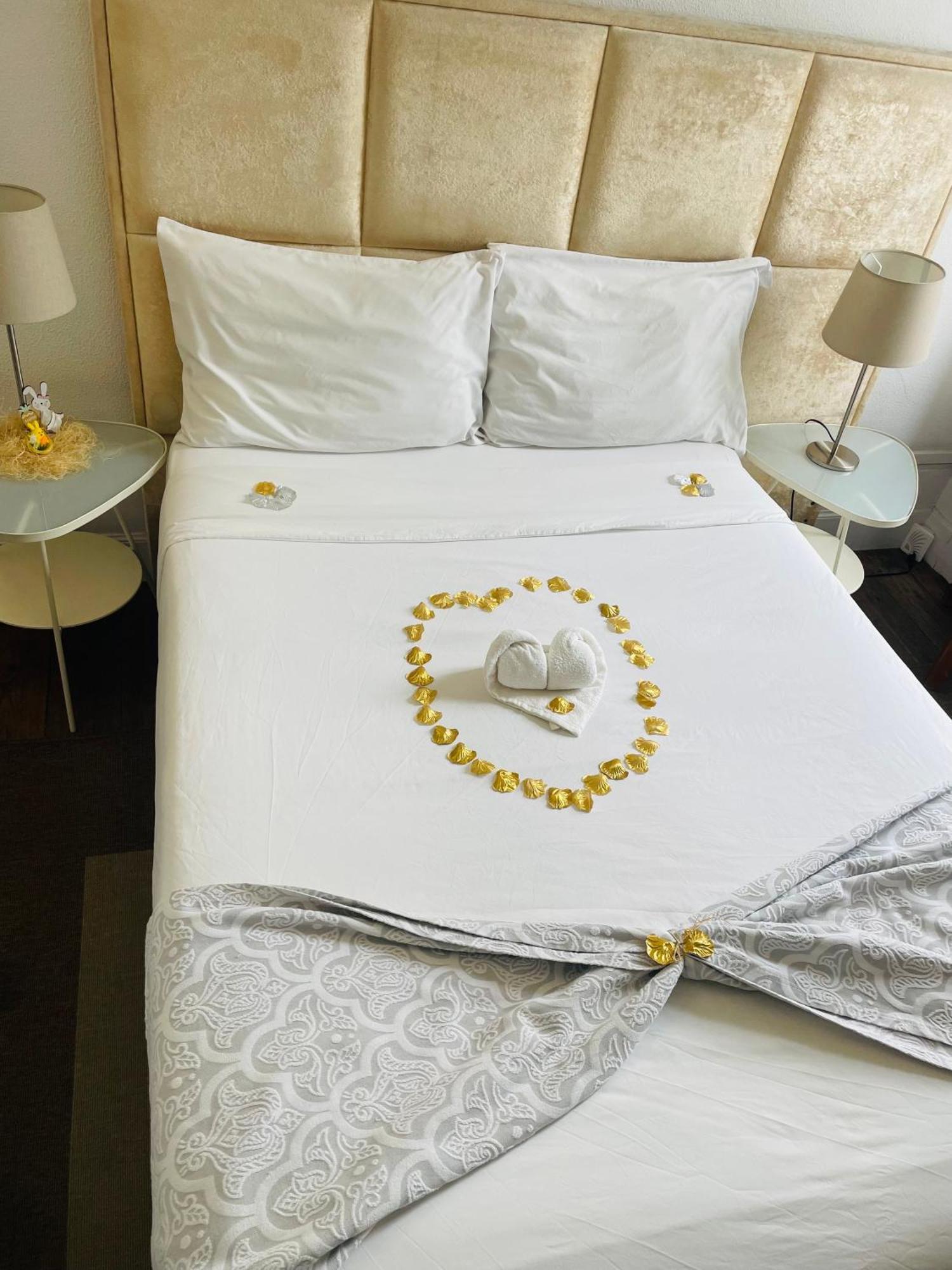 Ww Hostel & Suites Коимбра Екстериор снимка