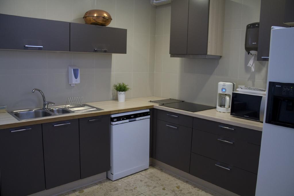 Ww Hostel & Suites Коимбра Екстериор снимка